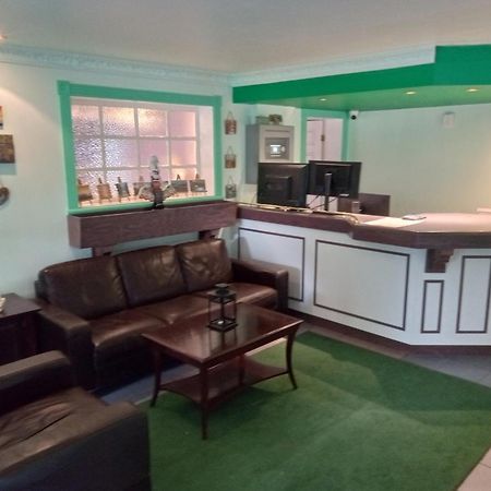 Auberge Pique Nique Shawinigan Ngoại thất bức ảnh
