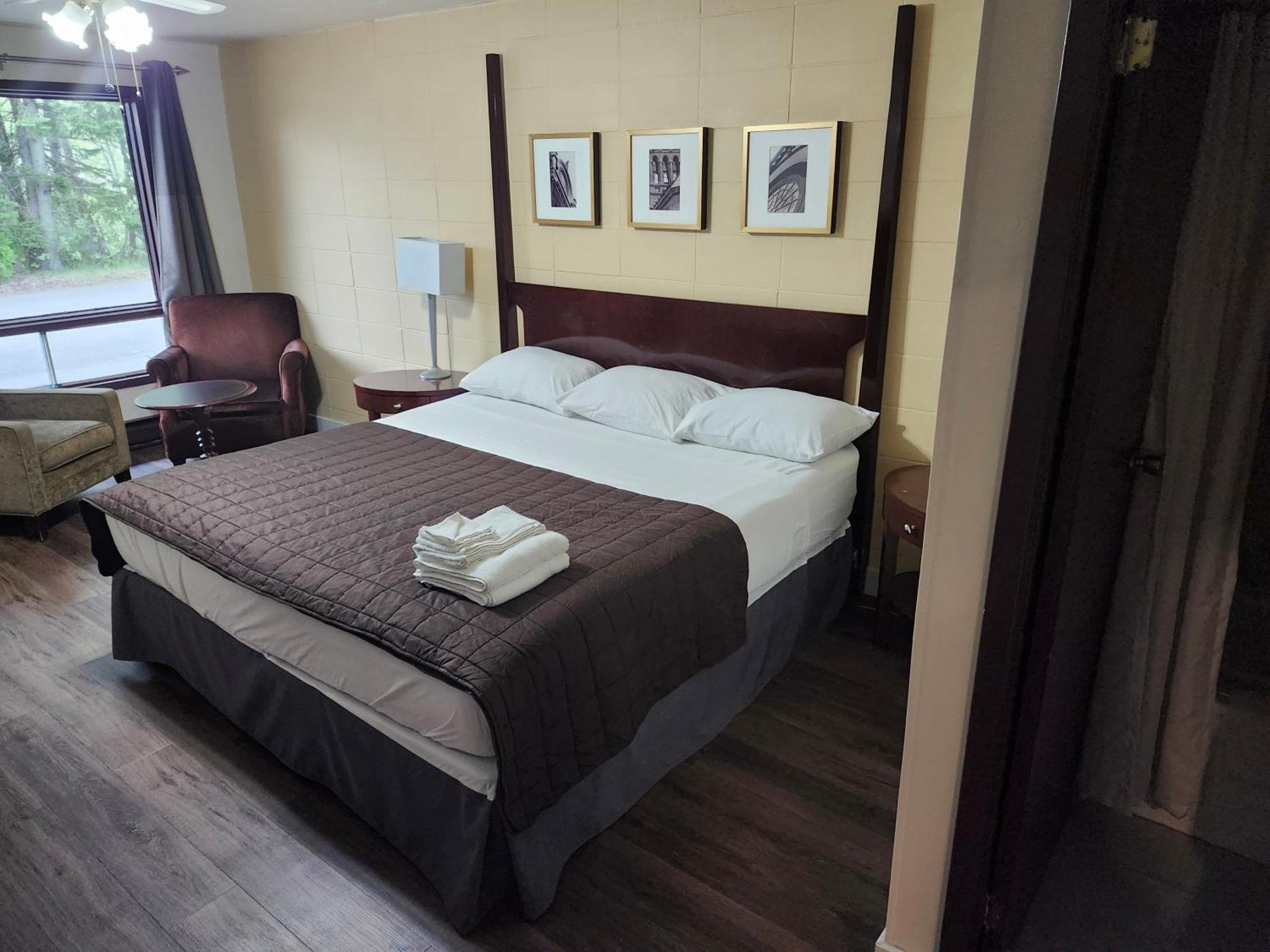 Auberge Pique Nique Shawinigan Ngoại thất bức ảnh